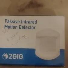 2GIG PIR1-345 Wireless Indoor PIR Motion Detector Pet Immune Tamper Resistant
