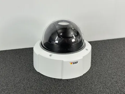 Axis P5525-E PTZ Dome Network Camera 01146-001-03 For Parts Not Working