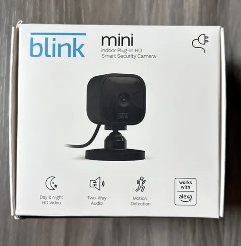 BLINK Mini Indoor Plug-In HD 1080p Wireless Security Camera, BLACK, Amazon Alexa
