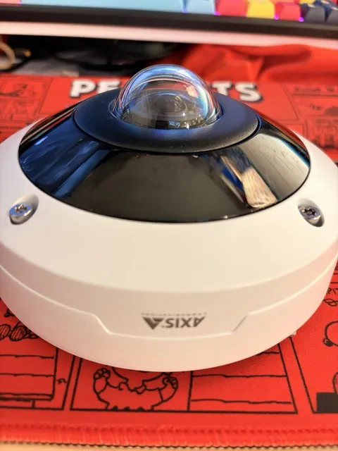 **Read** AXIS M4318-PLVE Panoramic IP/Network Dome Security Camera Clip Damaged