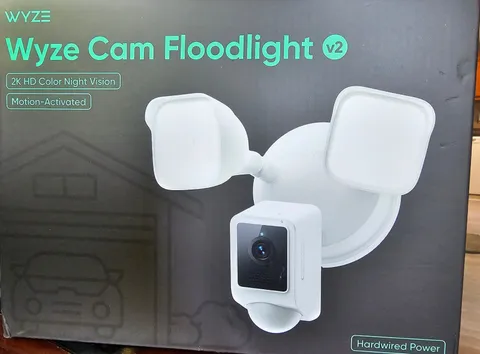 wyze cam floodlight v2