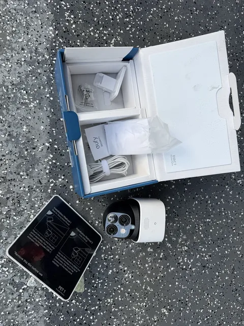 New in Box - eufy SoloCam S340 *Missing Bracket