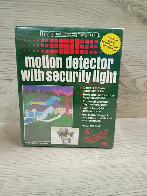 New Old Stock Sealed Intelectron Motion Detector With Security Light BC 863K NOS