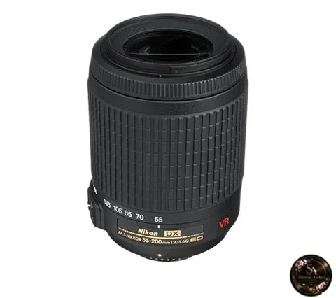 Nikon AF-S DX VR Zoom Nikkor 55-200mm f/4-5.6G IF-ED telephoto zoom lens
