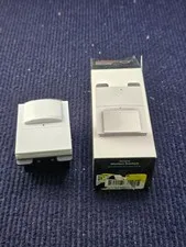 DEAKO DS-SM1N-WHWH-UCX: Simple Motion Sensor Switch Replacement 120VAC 60Hz
