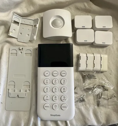 simplisafe system Home Alarm Lot SSKP3