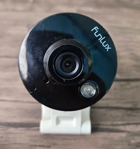 FUNLUX ZH-IXY1D Wireless Indoor Video Security Camera (NO POWER ADAPTER) A6