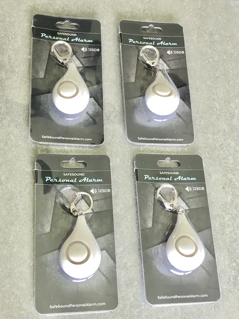 LOT OF 4 Safesound KEY ALARM Personal  Self-Defense Siren 125 Decibels Keychains