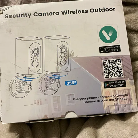 Smart Security Camera 2K Wi-Fi Wireless Outdoor/Indoor White Night Vision 2-Way