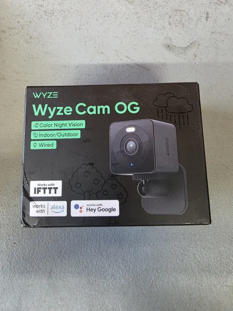 Wyze Cam OG 1080p Color Night Vision Spotlight Motion Black Wi-Fi Smart  Sealed