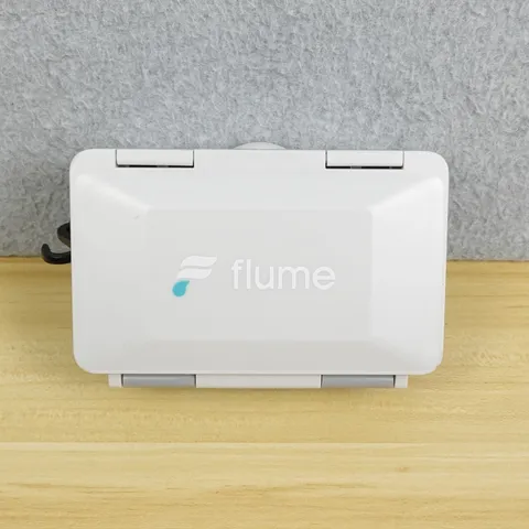 Flume 2 F2600 WiFi Water Monitor (Needs batteries) Unit only