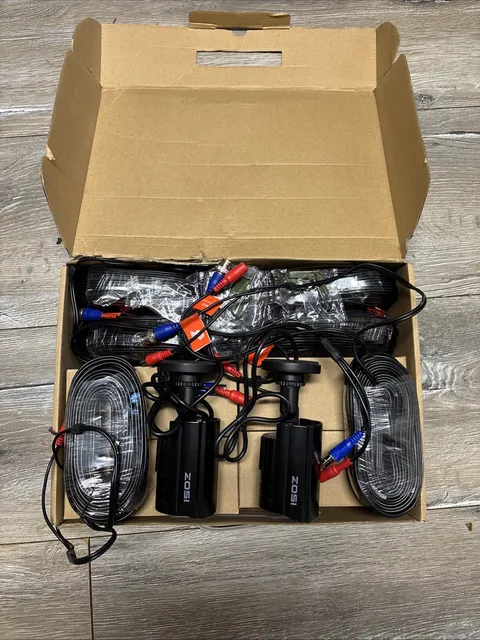 New ZOSI 6 PACK  4AK-2112B-BS-US Digital Security Camera System WITH CABLES￼