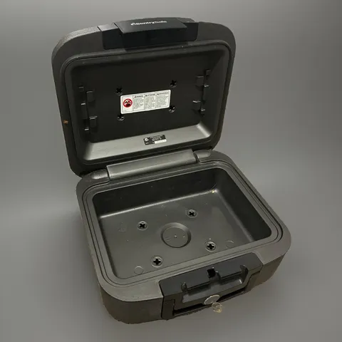 SentrySafe CHW20201 Fire and Water-Resistant Chest Safe with Key Lock