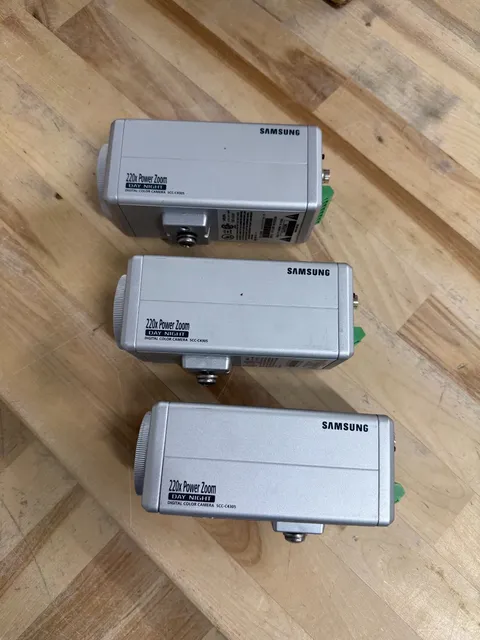Samsung SCC-C4305 Color CCTV Camera 220x Power Zoom Low Light Silver (Lot of 3)