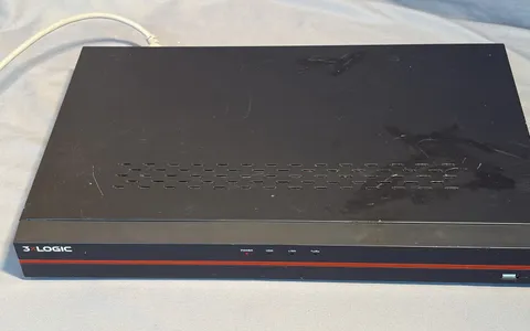3xLOGIC V250-8-SMBK-8D Embedded PoE Server 8-Port Rackmount/Desktop Parts Only