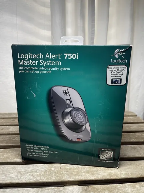 Logitech Alert 750i Master System - Indoor Video Security - New Open Box
