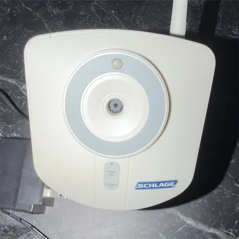 Schlage WCW100 Indoor Wireless Wi-Fi IP Color Surveillance Camera White 640x480
