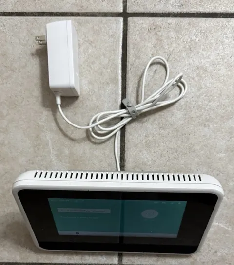 Vivint Smart Home Touchscreen Control Panel VS-SH2000-C00 Has Unknown Password