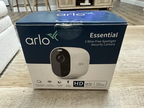 Arlo VMC2030-100NAS Essential Spotlight Single Wireless Indoor/Outdoor Camera™