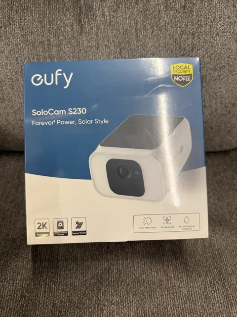 eufy security S230 SoloCam , Solar-Powered, Wireless Outdoor  Camera (1pc) NIB