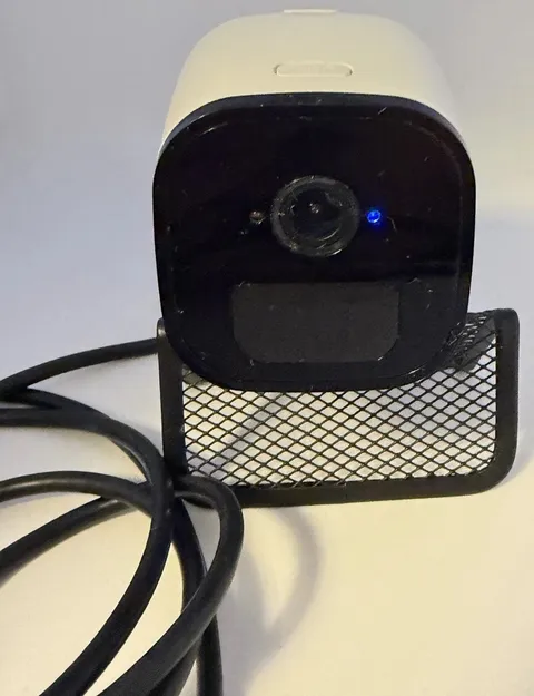 Arlo Go Wireless Security Camera VML4030 with Battery & Charger