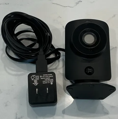 SimpliSafe CM2 1080p Indoor Security Camera Wi-Fi Wired Plug-In Motion Sensor