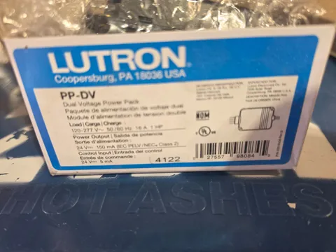 LUTRON PP-DV 24V Dual Voltage Power Pack BRAND NEW IN BOX SHIPS FREE