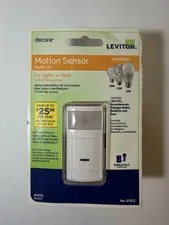 Leviton Decora IPS02-1LW Motion Sensor Auto-On/Off Light Switch White