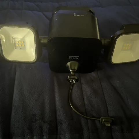 Blink Floodlight Mount for Outdoor Cam -No Retail box- Cam sold separate