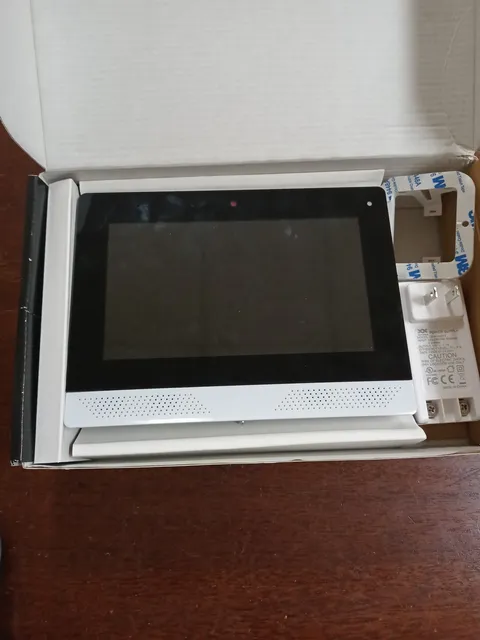 2 GIG Edge Panel with 7" screen (2GIG-EDG-NA-VA)