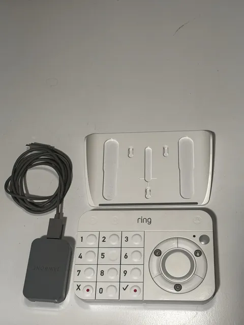 Ring Alarm Keypad  (1st Gen) with Power Adapter Supply (4AK1S7-0EN0)