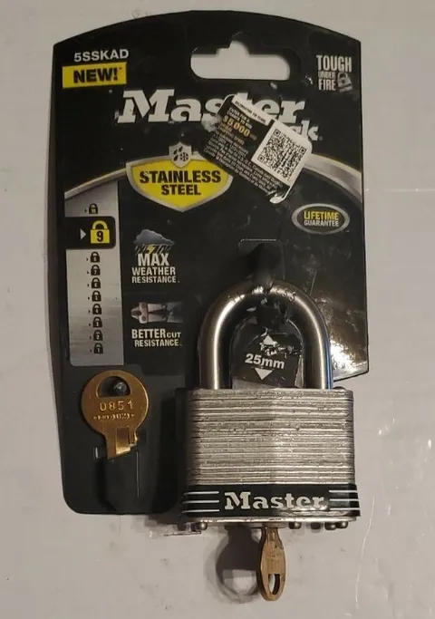 Master Lock 5SSKAD 2 in. Laminated Stainless Steel Keyed Padlock w/1 in. Shackle