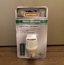Defiant Dusk-to-Dawn Photo Control Light Sensor, White,  120VAC 60Hz MAX 100W