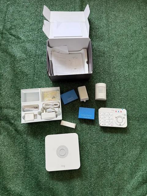 RING Security Lot Base StationUS Home White W/ Key Pad 4HB1U90EN0 *USED*