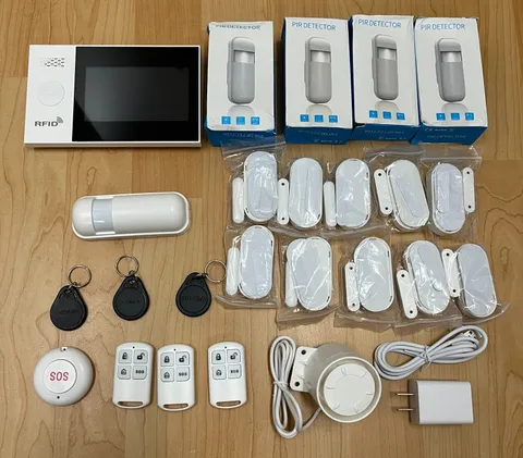 Tuya Wireless Home Security Alarm System A107F-US, Wifi 2.4, GSM 2G/4G, RFID