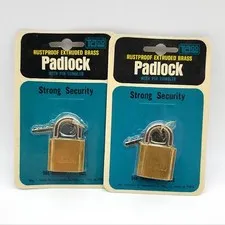 2x Trans Atlantic Co Padlocks 5/8"L x .20"D Shackle 1-1/8"W Body Extruded Brass