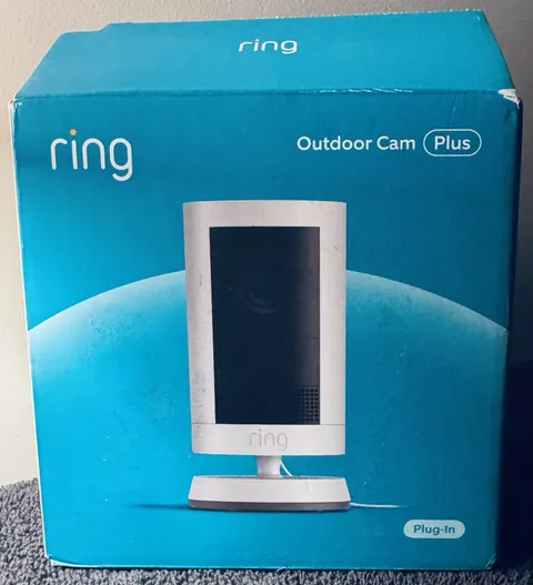 NEW Ring Outdoor Cam Plus Plug-In Security Camera White never used