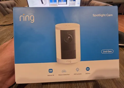 Ring Spotlight cam 2nd gen 2k Battery
