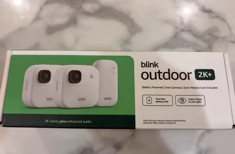 BLINK OUTDOOR 2K+ BATTERY WIRELESS TWO CAMERAS SYNC MODULE CORE White RRP $219