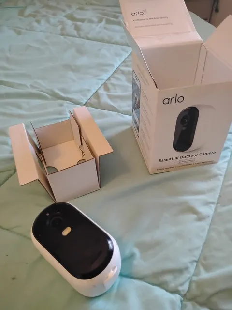Arlo Essential Outdoor Camera 2nd Gen Battery Night Vision FHD Outdoor Vmc2050