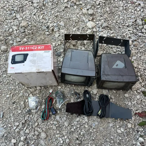Safety Vision MONITOR SV-511-KIT, BLACK & WHITE, 5.5" PICTURE NEW + 2 Used