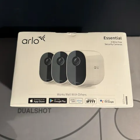 Arlo Essential Camera 1080p Wireless Security Video Camera 3 Pack (New)