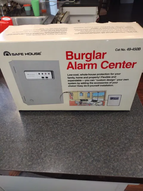 Safe House  Burglar Alarm Center 49-450B New Old Stock Vintage