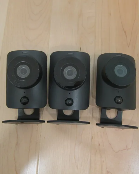 3 Locked SimpliSafe SimpliCam SSCM2 Indoor Security Camera