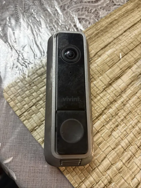 Vivint V-DBC2 WiFi Video Doorbell Camera Silver - UNTESTED