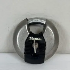 Master Lock Magnum Heavy Duty Stainless Steel Discus Padlock with Key