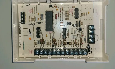 Ademco 4208U 8-Zone Wire Expander Module V-Plex Working Includes Resistors