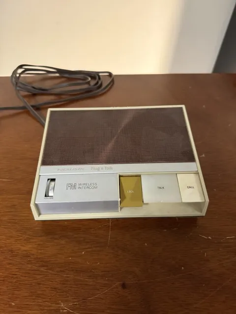 Vintage Realistic Plug n Talk FM Wireless Intercom Model 43-212 Good Condition