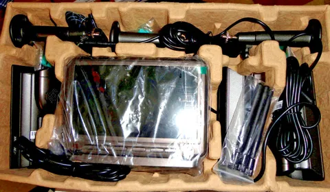 Defender PHOENIXM2M Security System Monitor with 3 PhoenixM2C  Cameras