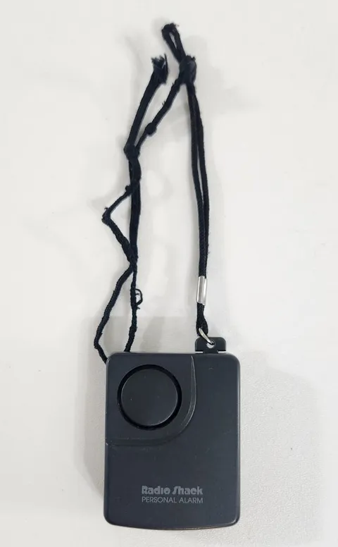 Vtg Radio Shack 120 dB Personal Security Alarm Super Loud 49-417 Compact